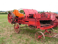 Presse a paille Rousseau (ph F. Mrugala, St Jean de Touslas)(1)